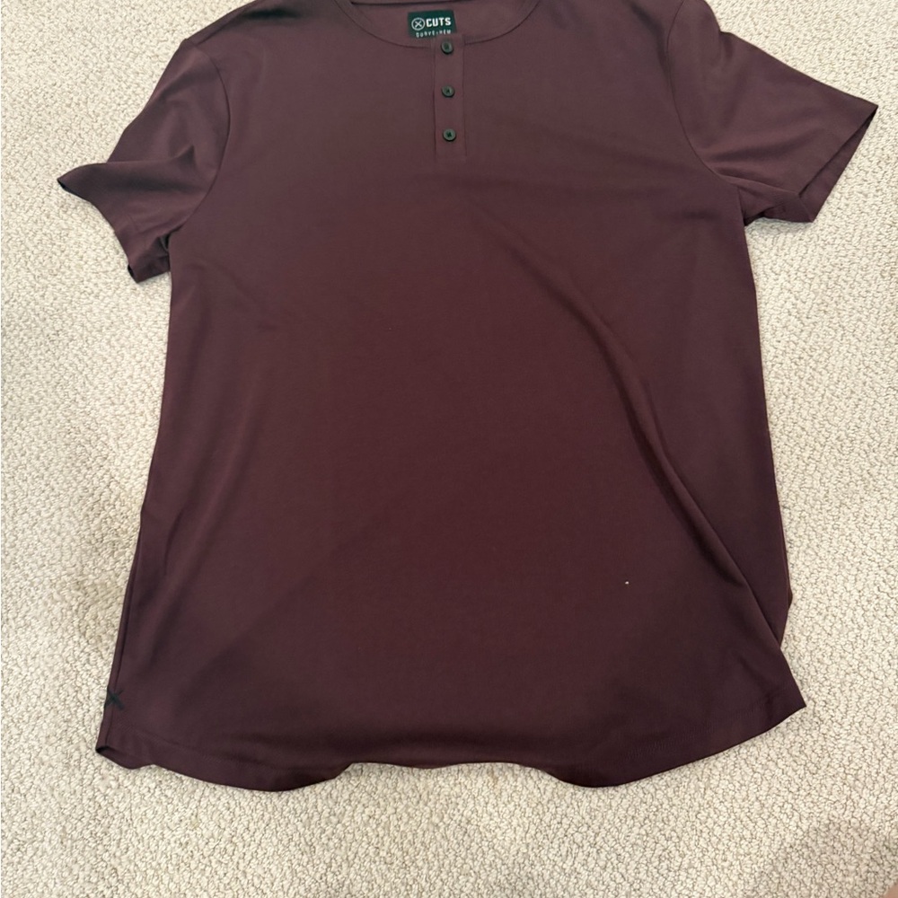 Cuts Short Sleeve Henley | Premium Fit | Size M | NWOT